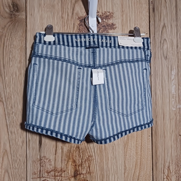 NWT American Eagle Hi Rise Shortie next level Stretch Striped Jean Short… - Picture 4 of 11